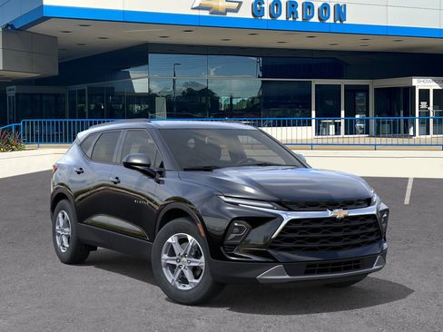 New 2026 Chevrolet Blazer LT image 7