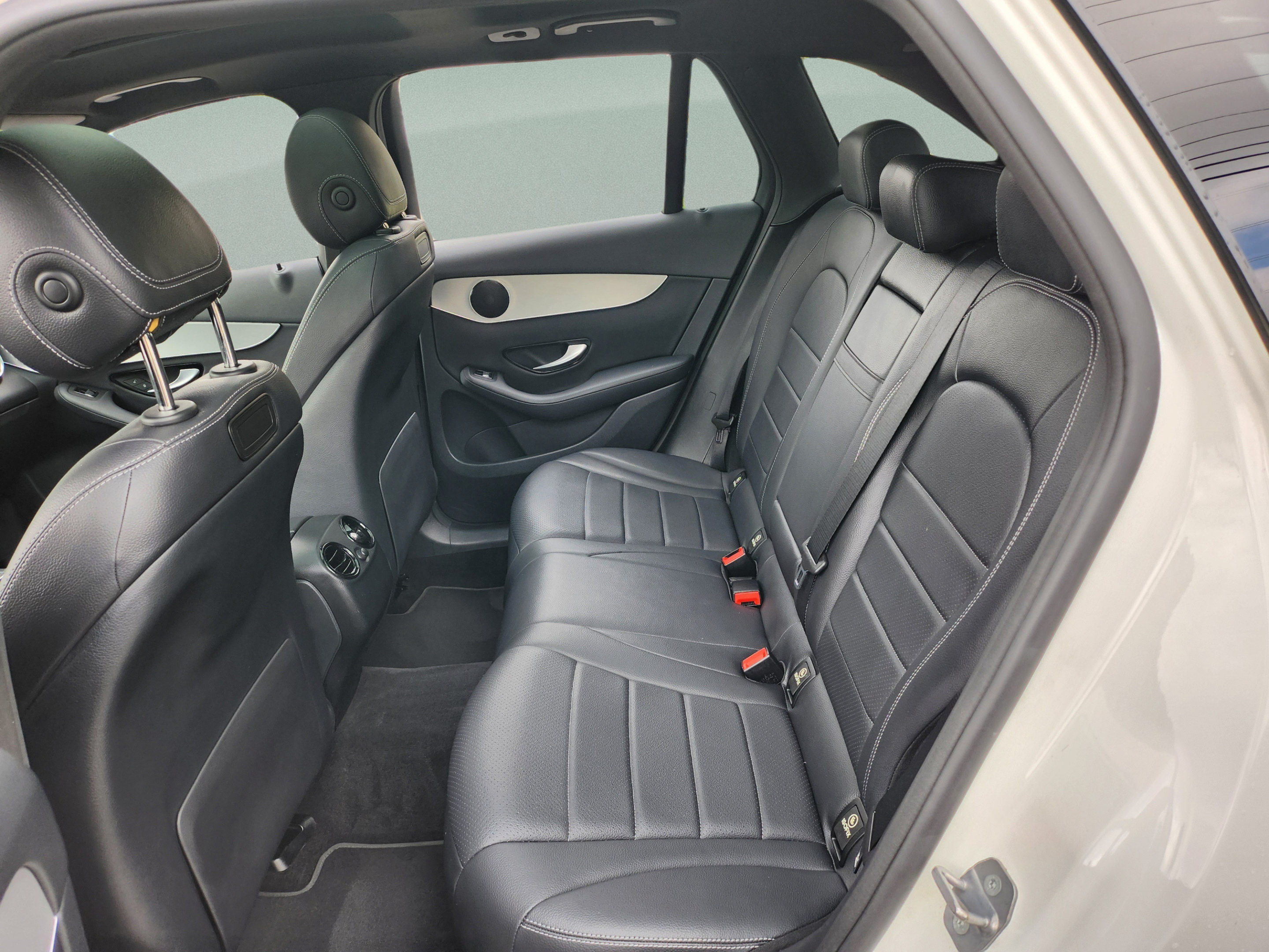 Used 2019 Mercedes-Benz GLC 300 image 22