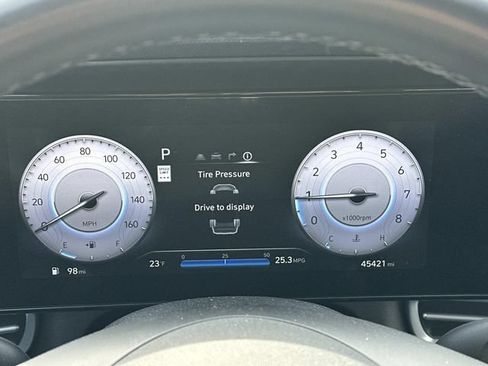Used 2024 Hyundai Elantra Limited FWD image 23