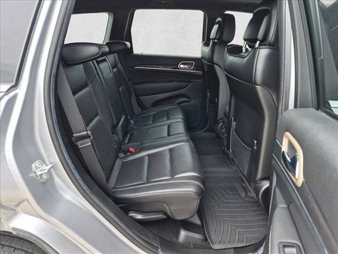Used 2014 Jeep Grand Cherokee Overland w/ Advanced Technology Group AWD/4WD image 20