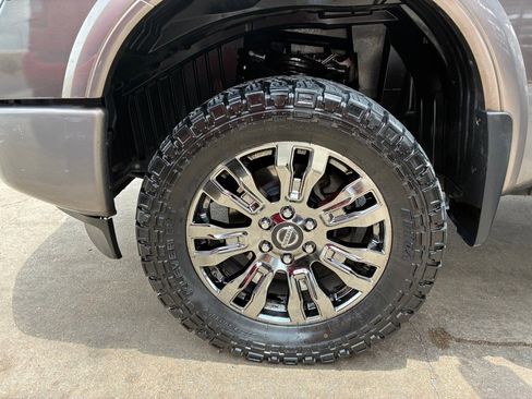 Used 2017 Nissan Titan Platinum Reserve AWD/4WD image 21