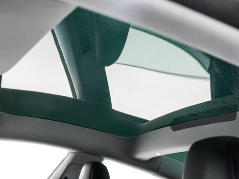 Used 2024 Tesla Model 3 Standard Range RWD image 19