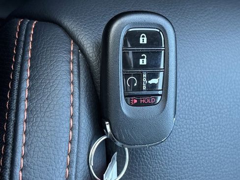 Used 2023 Honda Pilot TrailSport image 49