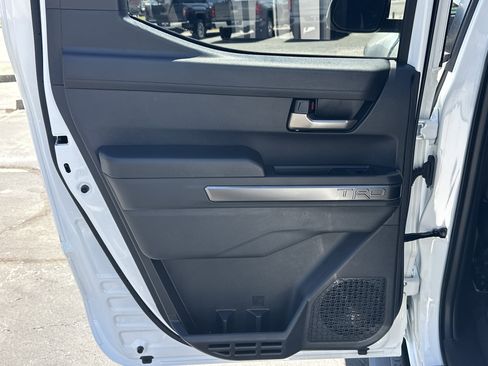 Used 2025 Toyota Tacoma TRD Sport image 22