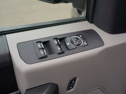 Used 2020 Ford F250 XL w/ STX Appearance Package image 17