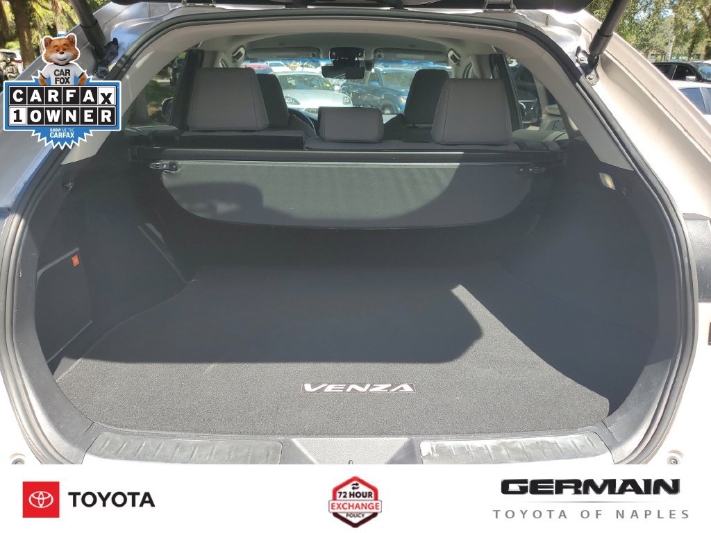 Used 2024 Toyota Venza Limited AWD/4WD image 23