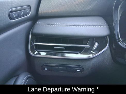 Certified 2026 INFINITI QX60 Luxe w/ Cargo Package AWD/4WD image 13