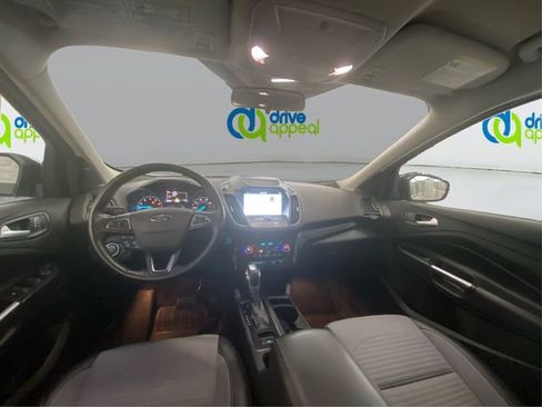 Used 2019 Ford Escape SE image 28