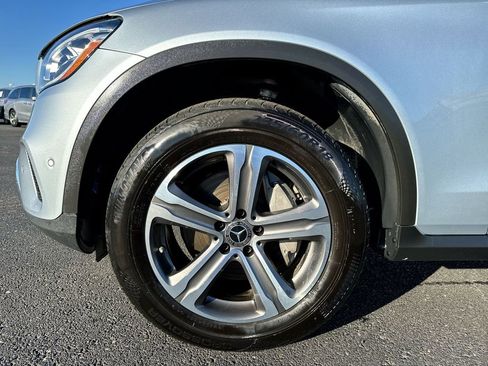 Used 2021 Mercedes-Benz GLC 300 w/ Premium Package image 10