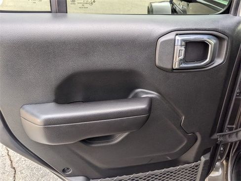 Used 2021 Jeep Wrangler Unlimited Rubicon w/ LED Lighting Group image 26