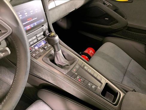 Certified 2024 Porsche 718 Cayman GT4 RS RWD image 15