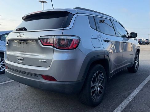 Used 2018 Jeep Compass Latitude w/ Popular Equipment Group FWD image 6