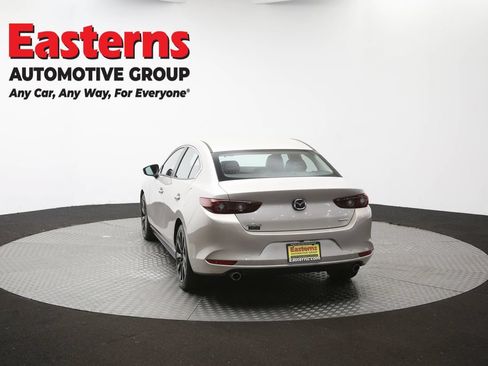 Used 2024 MAZDA MAZDA3 s FWD image 35