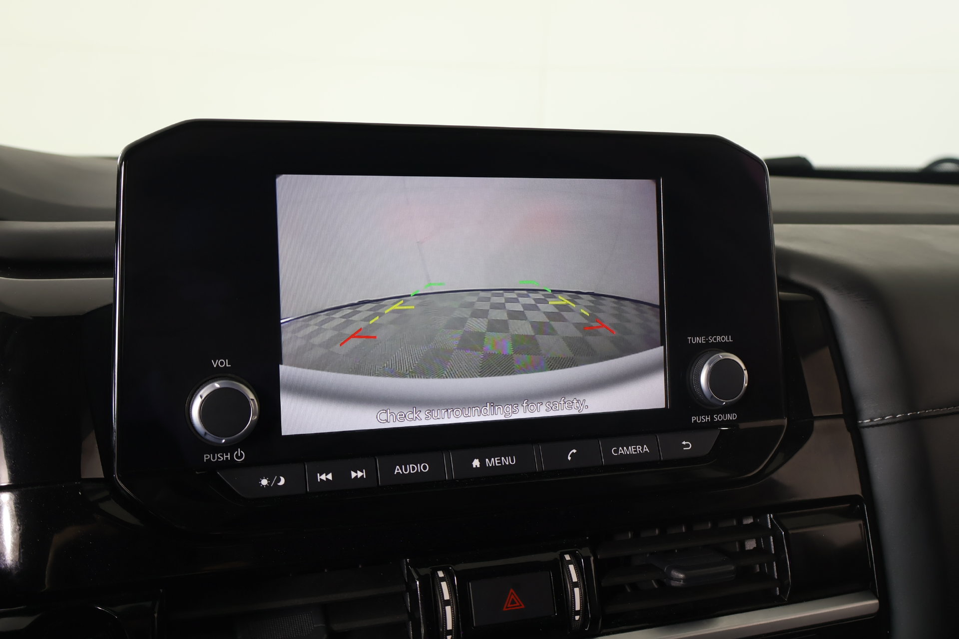 Used 2025 Nissan Pathfinder SV FWD image 6