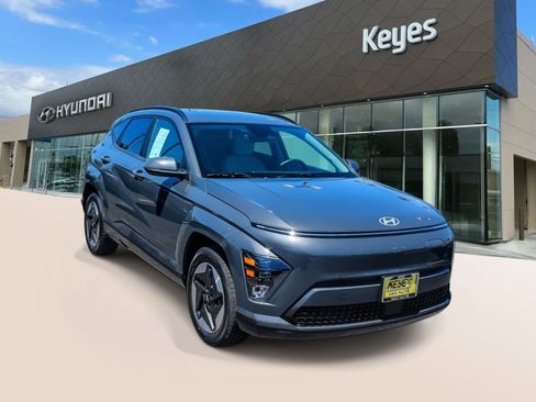 Certified 2024 Hyundai Kona SEL FWD image 3