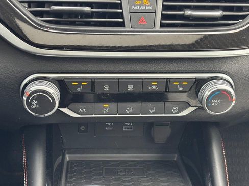 Used 2023 Nissan Altima 2.5 SR w/ SR Premium Package image 26