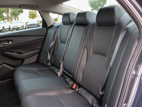 Used 2025 Honda Accord Touring image 18