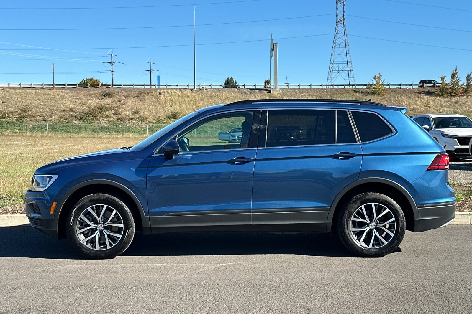 Used 2019 Volkswagen Tiguan SE AWD/4WD image 6