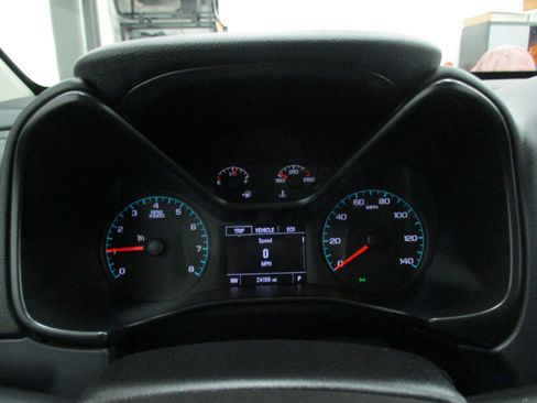 Used 2022 Chevrolet Colorado LT w/ Fleet Safety Package image 16