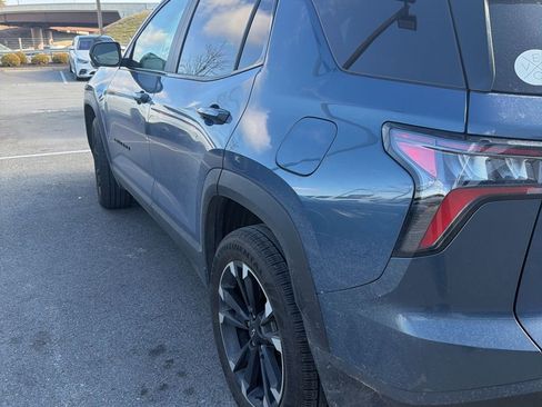 Used 2025 Chevrolet Equinox RS w/ Safety and Technology Package image 10