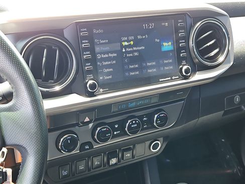 Used 2021 Toyota Tacoma SR5 w/ Trail Edition AWD/4WD image 18