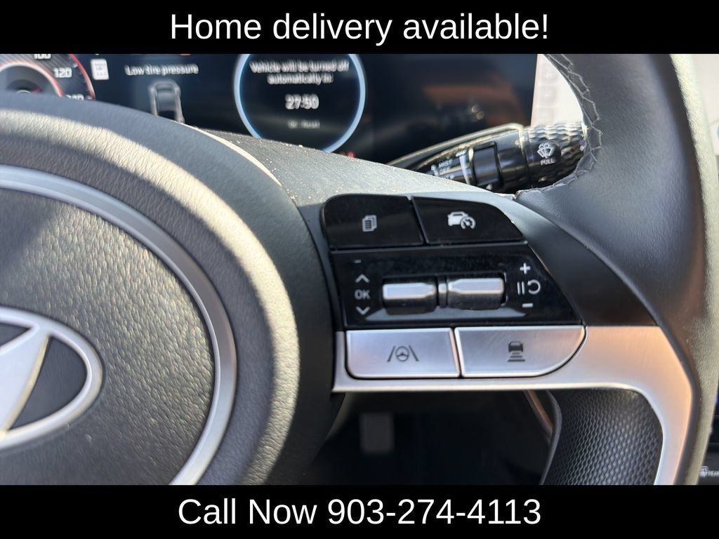 Used 2025 Hyundai Elantra Limited FWD image 22