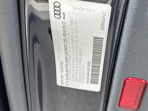 Used 2018 Audi A4 2.0T Premium Plus w/ Premium Plus Package AWD/4WD image 28