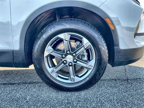 Used 2023 Chevrolet Blazer LT image 18