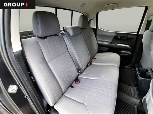 Used 2019 Toyota Tacoma SR5 AWD/4WD image 20