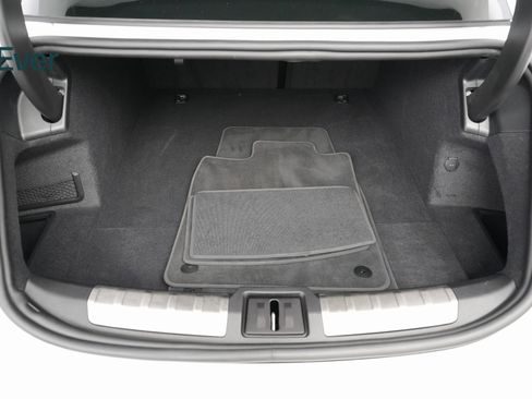 Used 2021 Porsche Taycan 4S image 24