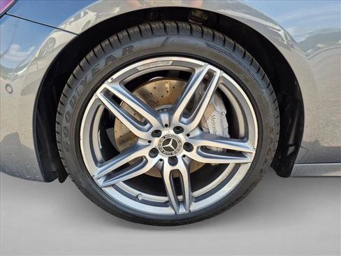 Used 2018 Mercedes-Benz E 300 image 25