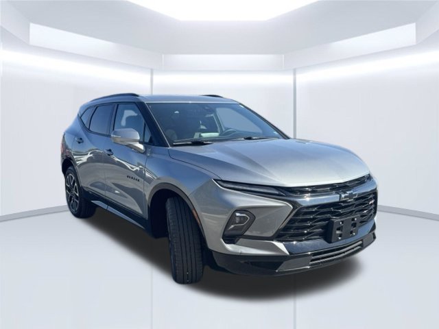 Used 2025 Chevrolet Blazer RS FWD image 9