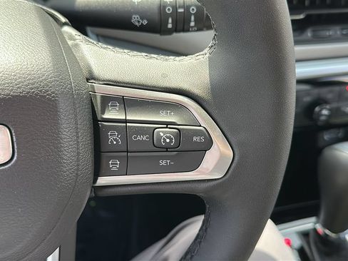 Used 2024 Jeep Compass Limited w/ Elite Group AWD/4WD image 17