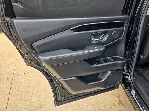 Certified 2025 Honda Pilot EX-L image 22