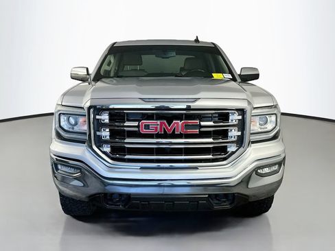 Used 2018 GMC Sierra 1500 SLT w/ SLT Premium Package AWD/4WD image 2