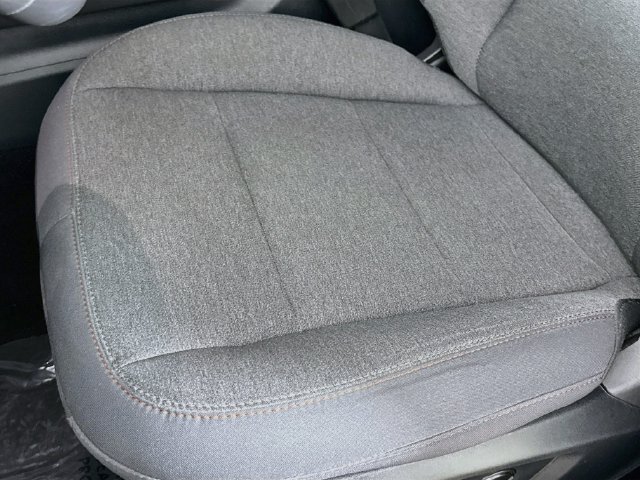 Used 2025 Ford Explorer Active AWD/4WD image 19