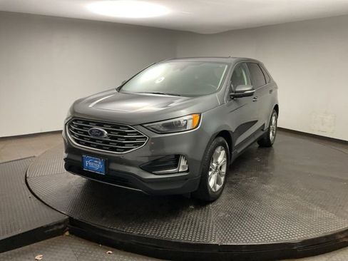Used 2024 Ford Edge Titanium image 3