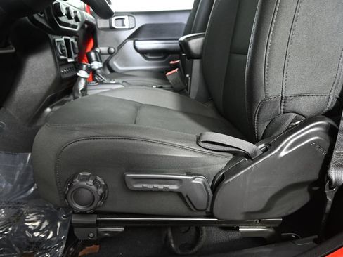 Used 2020 Jeep Wrangler Sport AWD/4WD image 20
