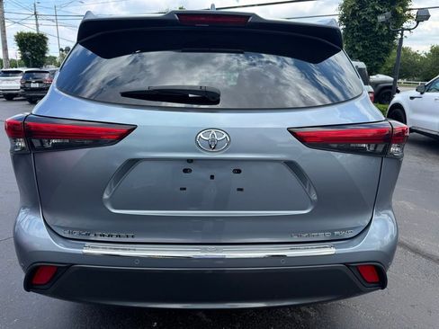 Used 2021 Toyota Highlander Limited AWD/4WD image 5