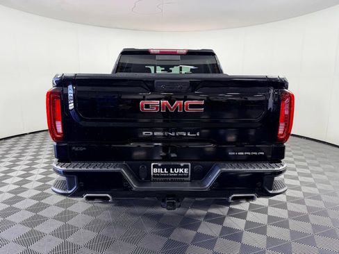 Used 2022 GMC Sierra 1500 Denali w/ Denali Premium Package AWD/4WD image 9