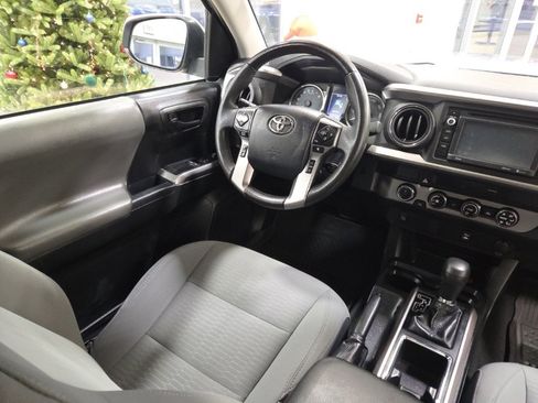 Used 2019 Toyota Tacoma SR5 image 17