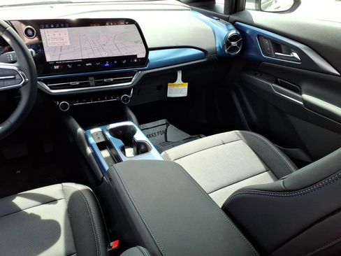 New 2026 Chevrolet Equinox EV LT FWD image 14