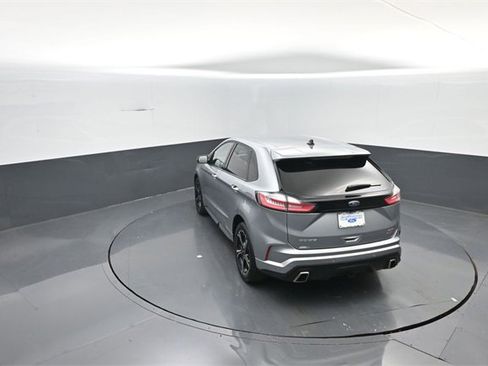 Certified 2020 Ford Edge ST image 29