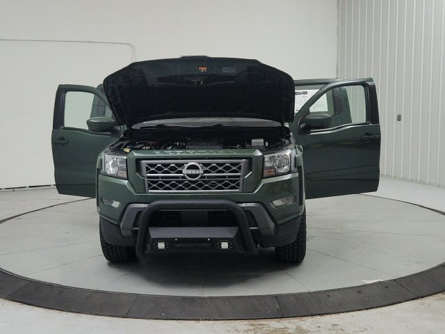 Used 2023 Nissan Frontier SV w/ SV Convenience Package RWD image 11