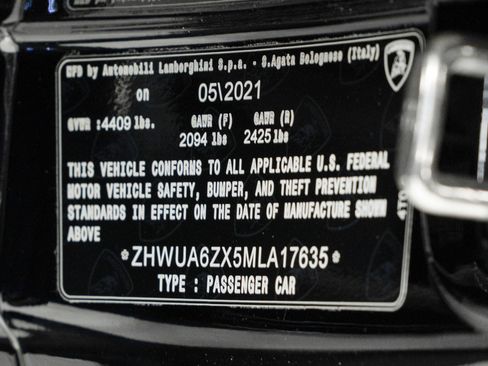 Used 2021 Lamborghini Huracan STO image 21