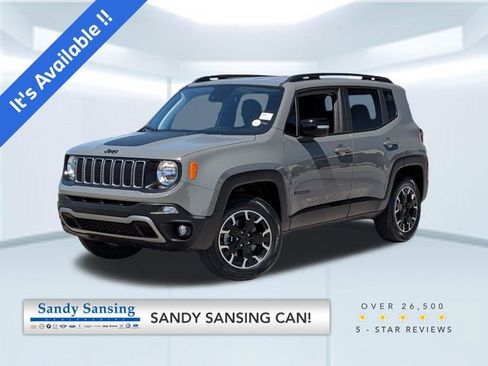 Used 2023 Jeep Renegade Latitude AWD/4WD image 1