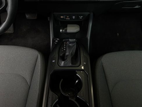 Used 2025 Kia K4 FWD image 14