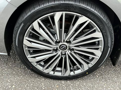 Certified 2023 Nissan Altima 2.5 SL FWD image 8
