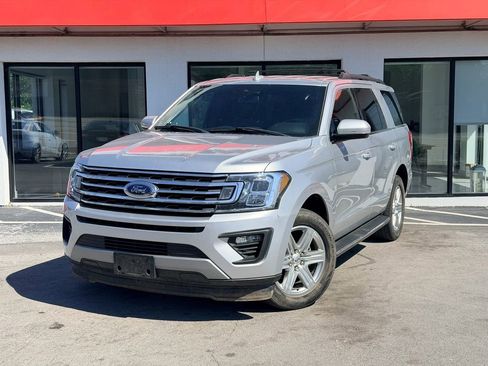 Used 2018 Ford Expedition XLT w/ Equipment Group 202A RWD image 1
