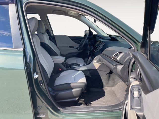 Used 2024 Subaru Forester AWD/4WD image 15
